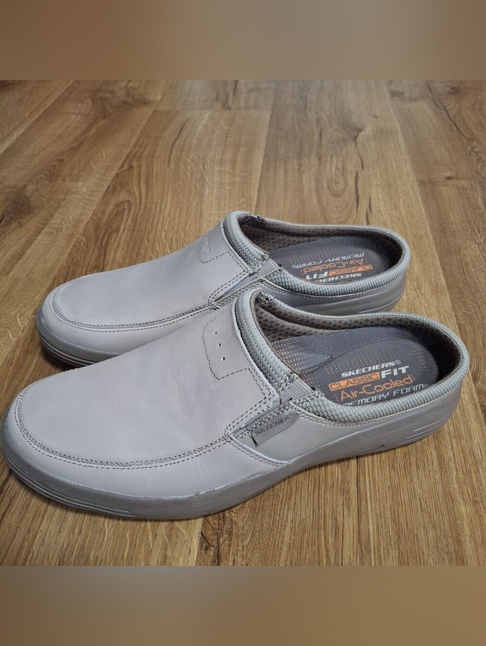New Men 's SKECHERS Classic Fit Air-Cooled Memory Foam Slides Tan Size 11.5